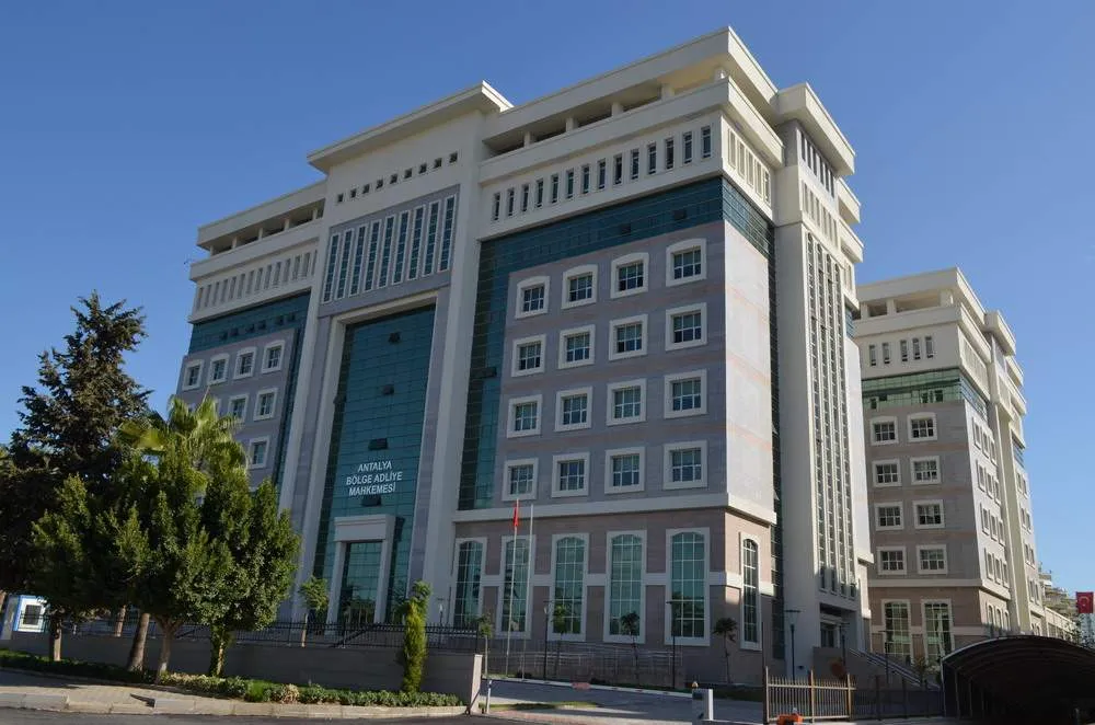 Antalya Barosu Avukatları için Yapay Zeka Hukuk Asistanı